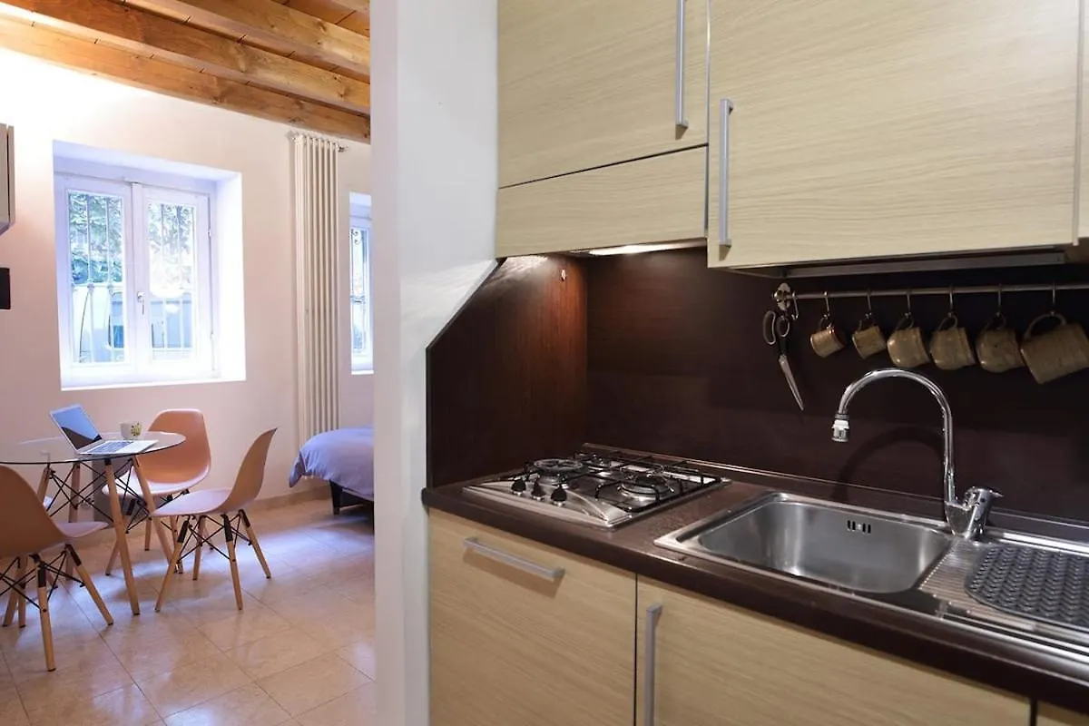 Lägenhet Miro-Canonica 41, Milano Italien